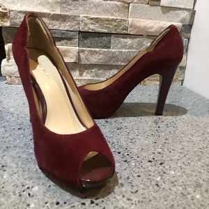 NINE WEST maroon peep-toe pumps